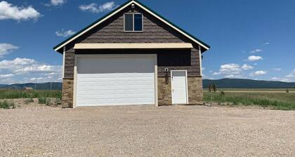 Amazing Views! 25 min to Yellowstone, Loft S