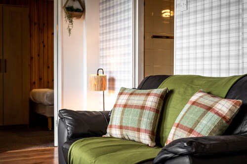 Ancarraig Lodges über Loch Ness - Haustierfreundlich mit Holzofen