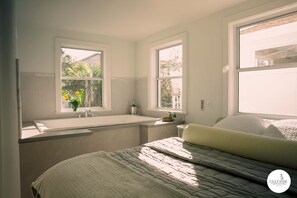 1 soverom, strykejern/-brett, wi-fi og sengetøy