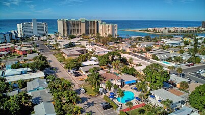 Gulfside Resort.  Suite 10 'Cool Pool'