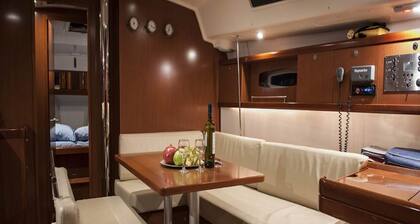 Βeneteau Oceanis 43 !!!