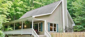 Leelanau Therapy+ HotTub, JettedTub, FirePlace
