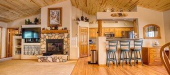 Stallion Ranch Cabin at Bison Ridge