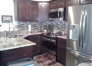 Private kitchen - Excellent Escape into the Mountains (Show Low)