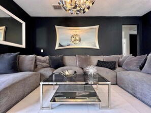 TV, Netflix, streaming services, offices