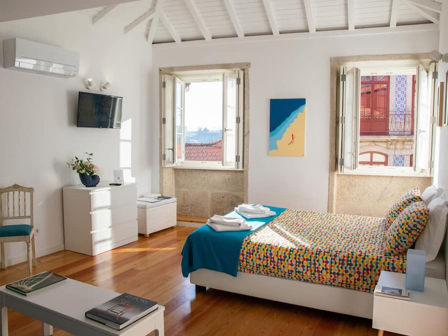 Studio Superior (Ocean) | Individually decorated, individually furnished, blackout drapes