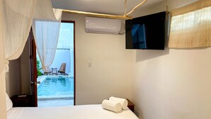 Minibar, caja de seguridad en la habitación y wifi gratis 
