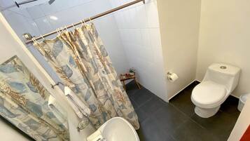 Basic Double Room, 1 Double Bed (F3) | Bathroom | Shower, free toiletries, towels