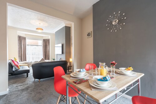 JESOUTH LUXUS-HAUS - IN DER NÄHE DES UNI & CITY-ZENTRUMS MIT Netflix und WLAN