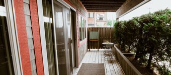 Stunning views of Leland Harbor & Fishtown, and sunsets between the Manitou's!