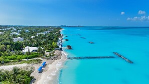 Beach - Ocean Dream 3 BR Villa Blue - Ocean View (Long Bay Hills)