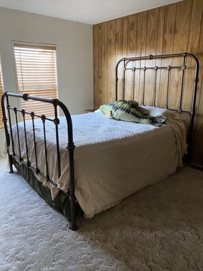 3 Schlafzimmer, Bügeleisen/Bügelbrett, WLAN, Bettwäsche