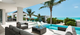 Ocean Dream 2 BR Villa Blue - Ocean View