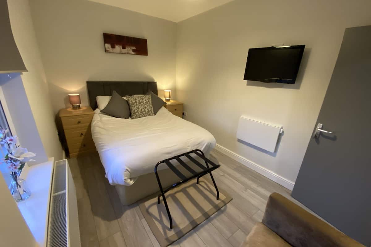 Deluxe Twin kamer | Geluiddichte muren, een strijkplank/strijkijzer, gratis wifi, beddengoed