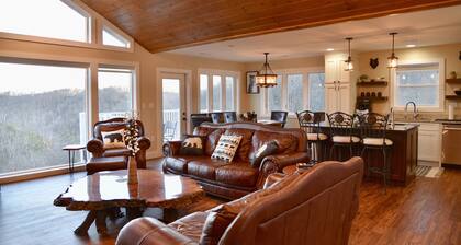 Location! Location! 11 Beds! Best Views In The Smokies! Minutes from Everything!