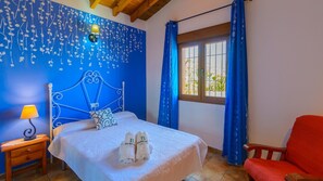 3 bedrooms, iron/ironing board, travel cot, WiFi
