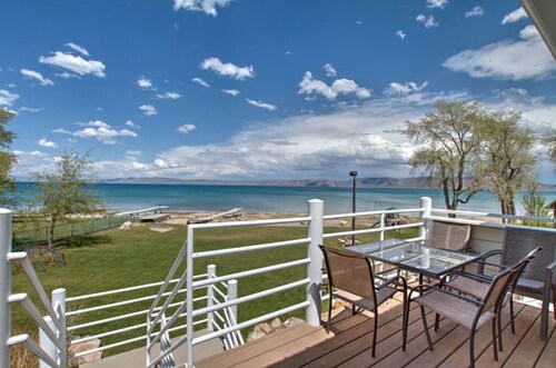 Spinnaker Point Dr - Unbeatable BEACH FRONT property for a large group!