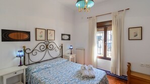 5 chambres, lit parapluie, Wi-Fi