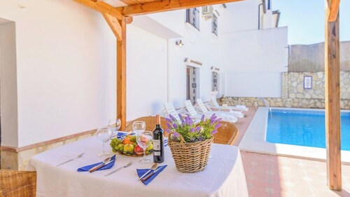 Casa El Torero El Bosque by Ruralidays