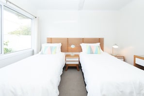 2 habitaciones, tabla de planchar con plancha, internet y ropa de cama 