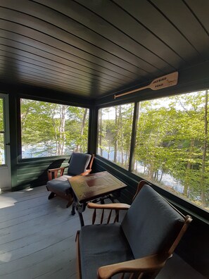 المنشأة من الداخل