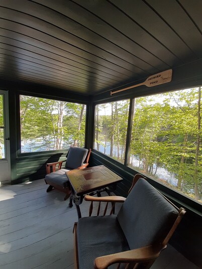 Stand alone waterfront rustic cabin!