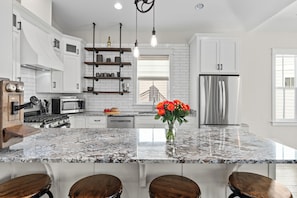 Fridge, microwave, oven, stovetop - Totally Beachin by AvantStay | Sleeps 18 | Seacrest Beach (Seacrest Beach)