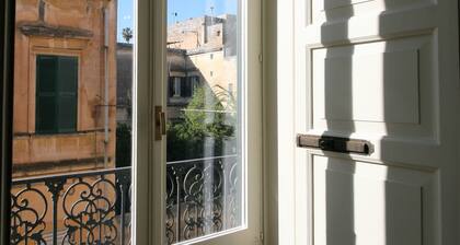Chez Moi Lecce Charme B&B
