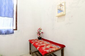 Bureau, draps fournis