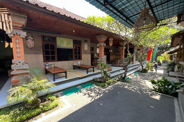 รูปภาพที่ไม่ได้จัดประเภท, 1 จาก 54, ปุ่ม