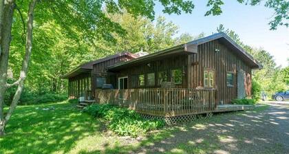 Secluded house located 5 minute drive from Clayton