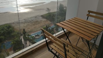Apartment, 2 Bedrooms, Balcony, Sea View | Balcony view