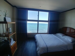 Free WiFi - Benikea Mountain and Sea Daepo Port (Sokcho)