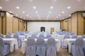 Banquet hall - Benikea Mountain and Sea Sokcho (Sokcho)