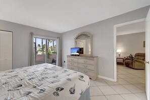 2 多间卧室、熨斗/熨衣板、WiFi、床单