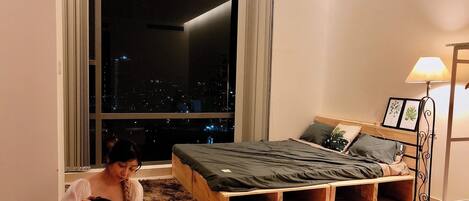 1 habitación, escritorio y internet