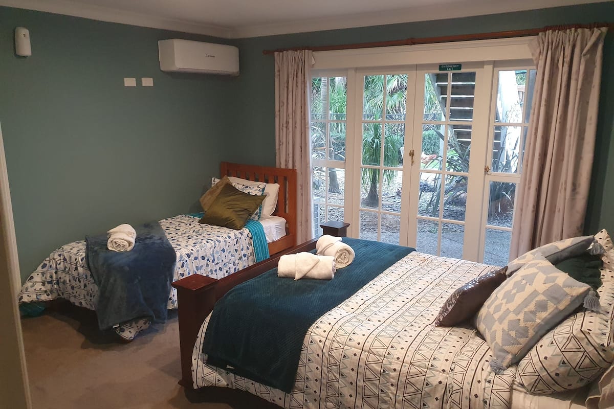Superior-Doppelzimmer (Water Room) | 3 Schlafzimmer, individuell dekoriert, individuell eingerichtet