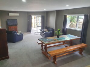 Family House | Living area | Fireplace - Koromatua Homestead (Ngahinapouri)