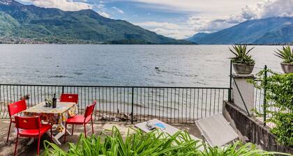 Bel appartement pour 4 personnes avec WIFI, TV, terrasse et animaux admis