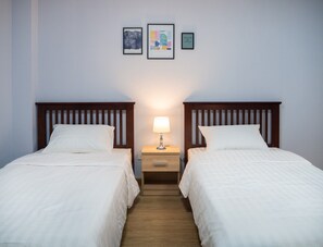 Desk, free WiFi, bed sheets