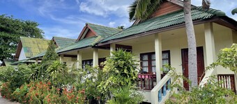 Sea Breeze Bungalow