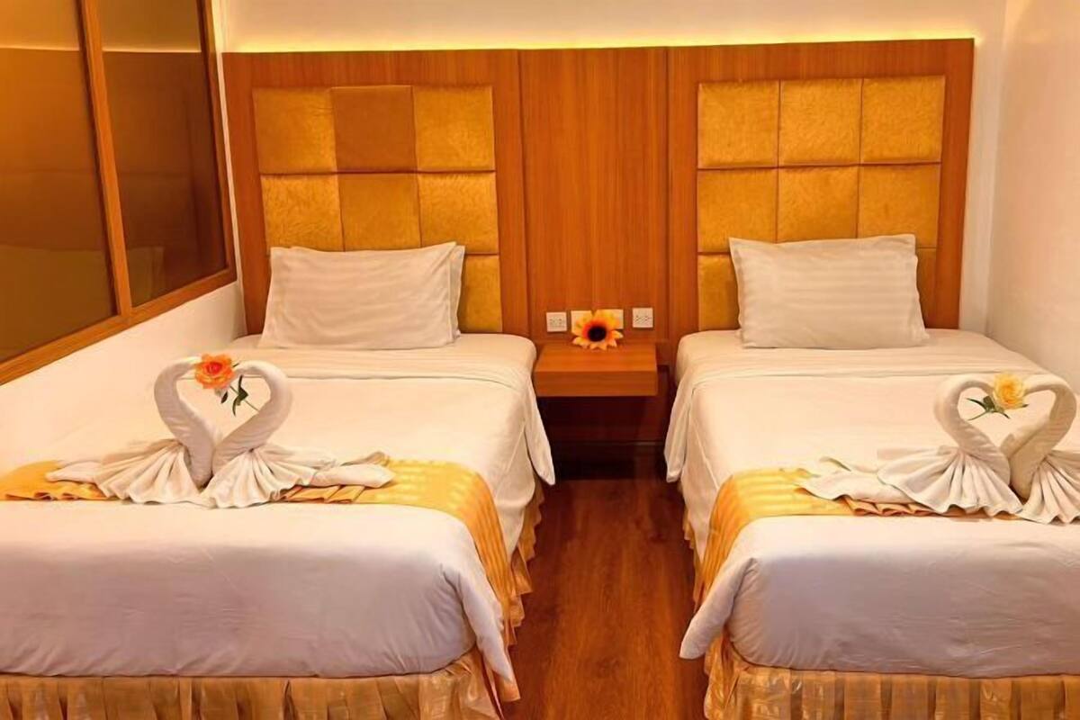 Escrivaninha, Wi-Fi de cortesia, roupa de cama