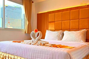 Bureau, Wi-Fi gratuit, draps fournis