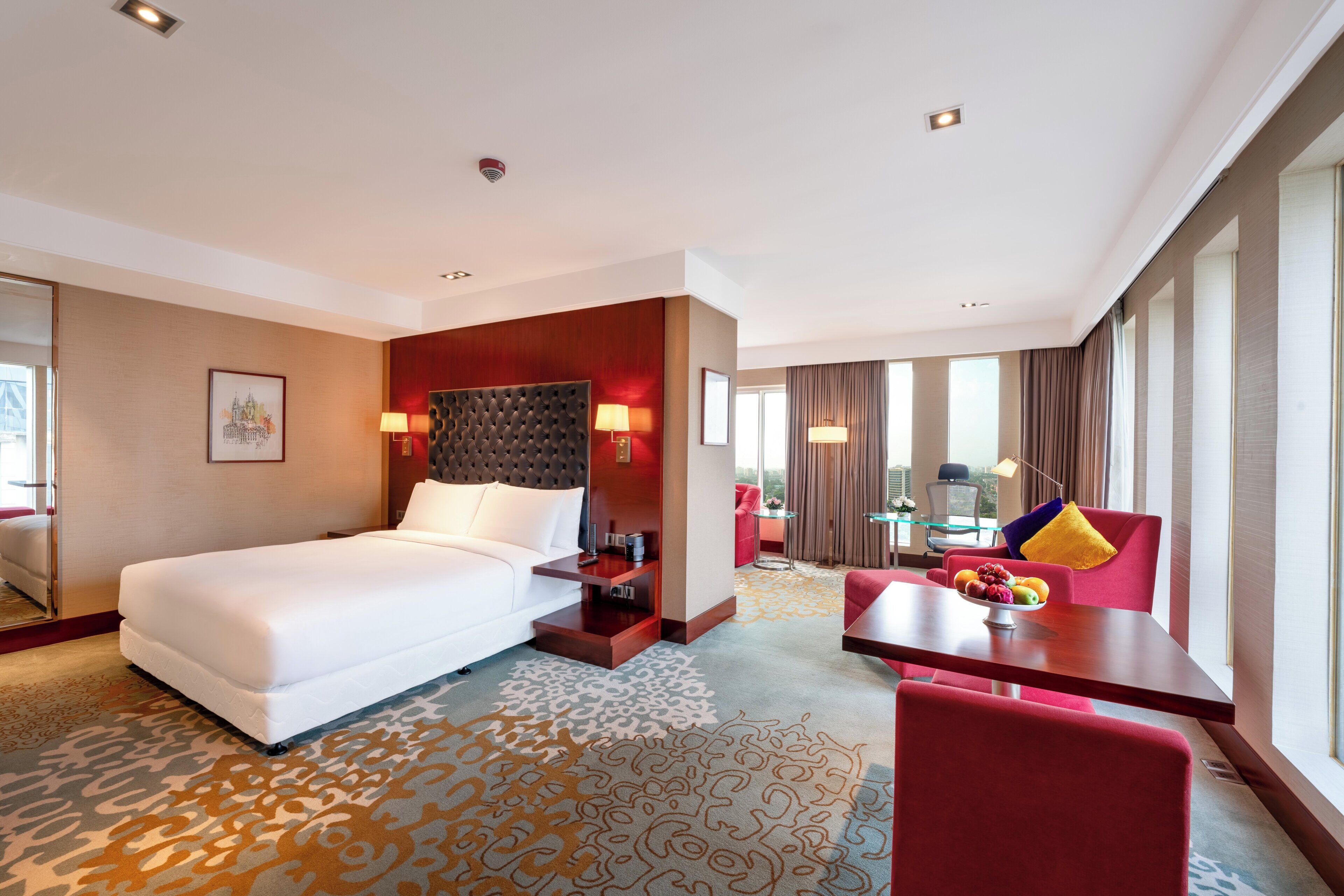 Suite, 1 Bedroom | Premium bedding, minibar, in-room safe, desk