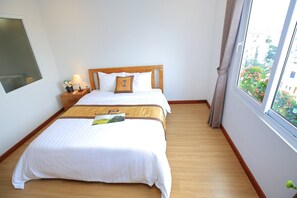 Deluxe Double Room | In-room safe, individually furnished, laptop workspace, blackout drapes - Xuan Hoa Apartment Hotel (Hanoi)