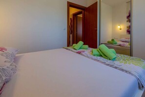 3 室のベッドルーム、WiFi