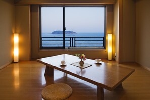 Brankas dan seprai linen