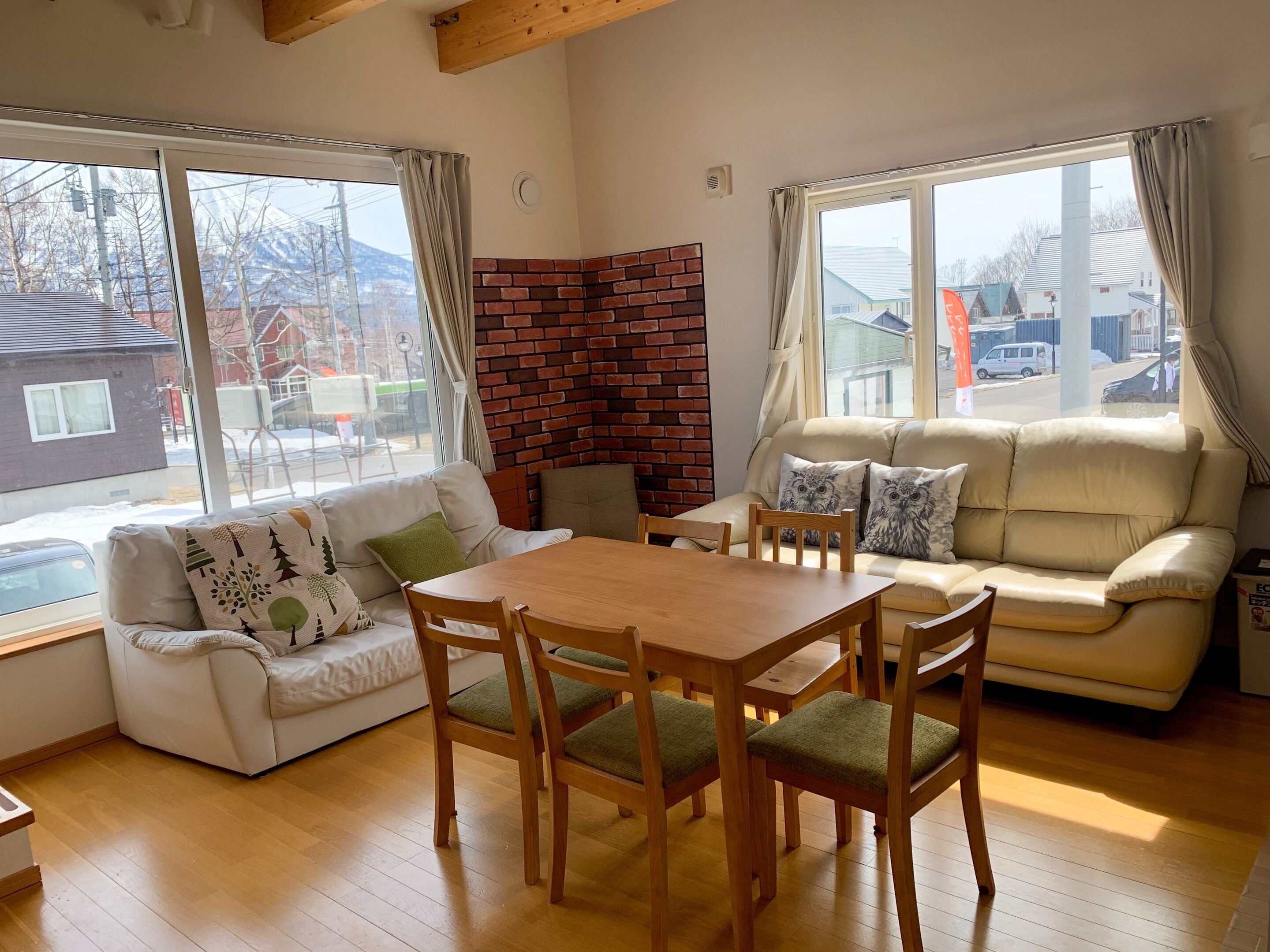 デラックス シャレー | リビングルーム | テレビ