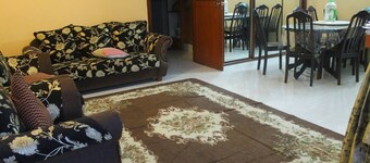 Stort och rent hus, fullt möblerat och mycket bekvämt