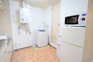 Apartment for 6 Guests | Private kitchen | Fridge, microwave, stovetop, electric kettle